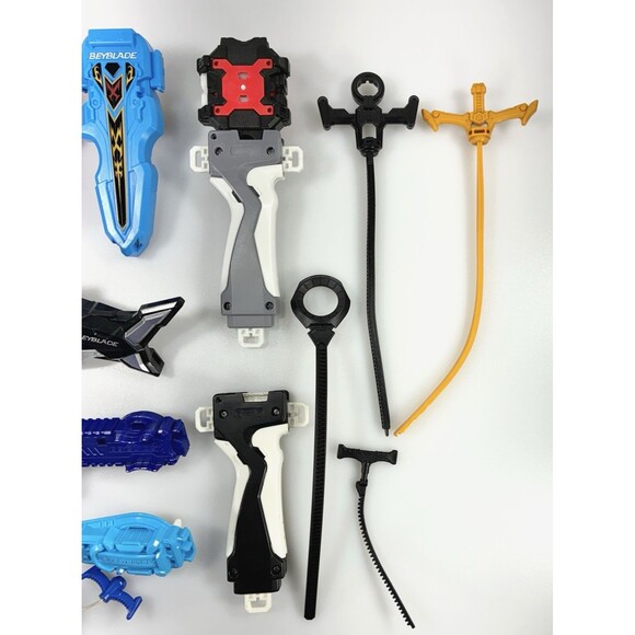 Beyblades Launchers & Rip Cords Mixed Lot of Various 31 Pieces - Picture 5 of 13